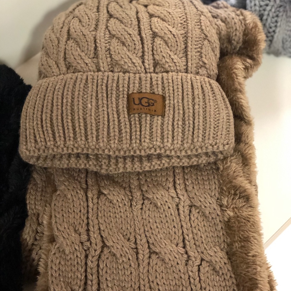 Hat and Scarf Set
